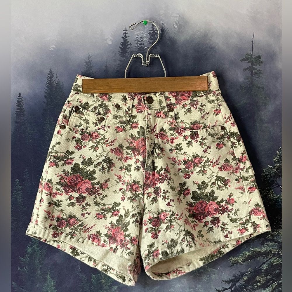 High Waisted Floral Shorts